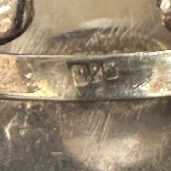 Vintage large sterling adjustable black stone statement ring open band size 7.75 - Picture 6 of 8